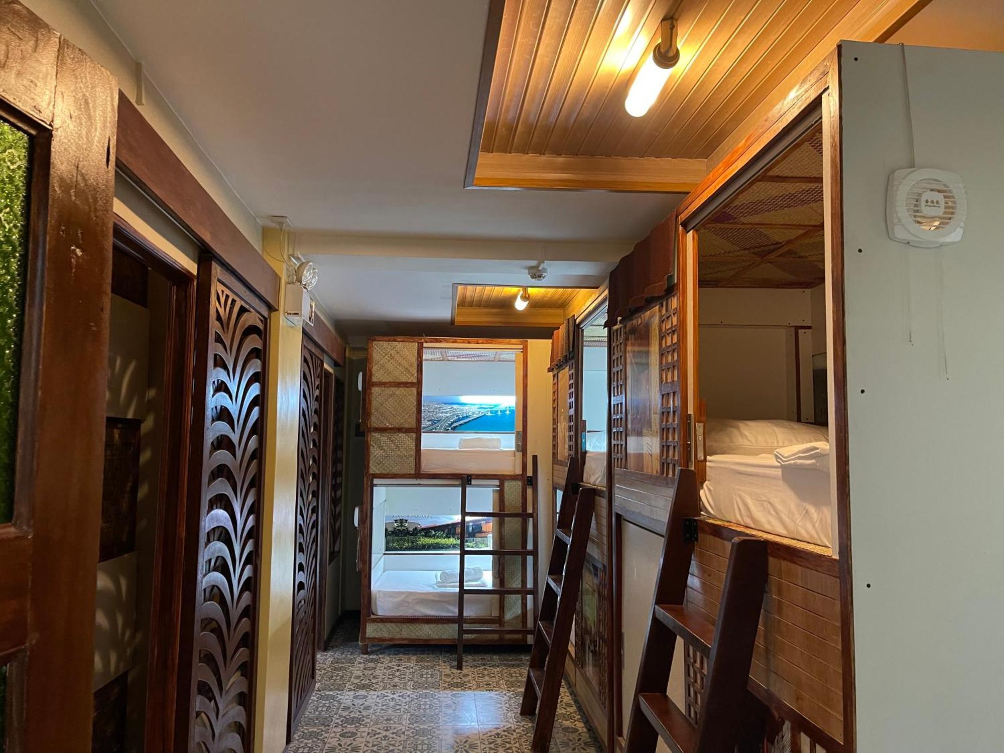 Balai Balai Capsule Hotel Cebu Exterior foto